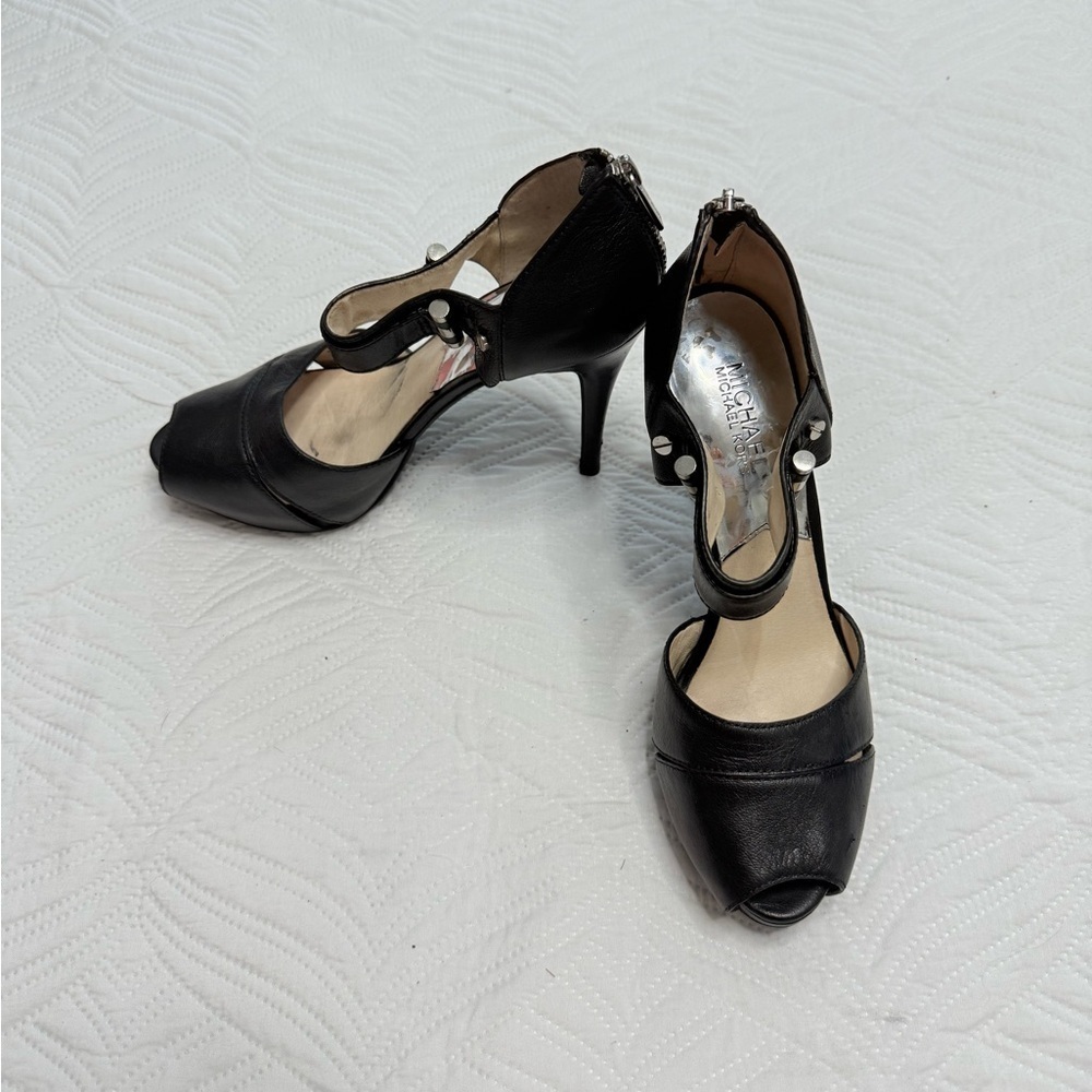Michael KORS Gibson Women’s Black Leather Stiletto Heels. Size 8.5